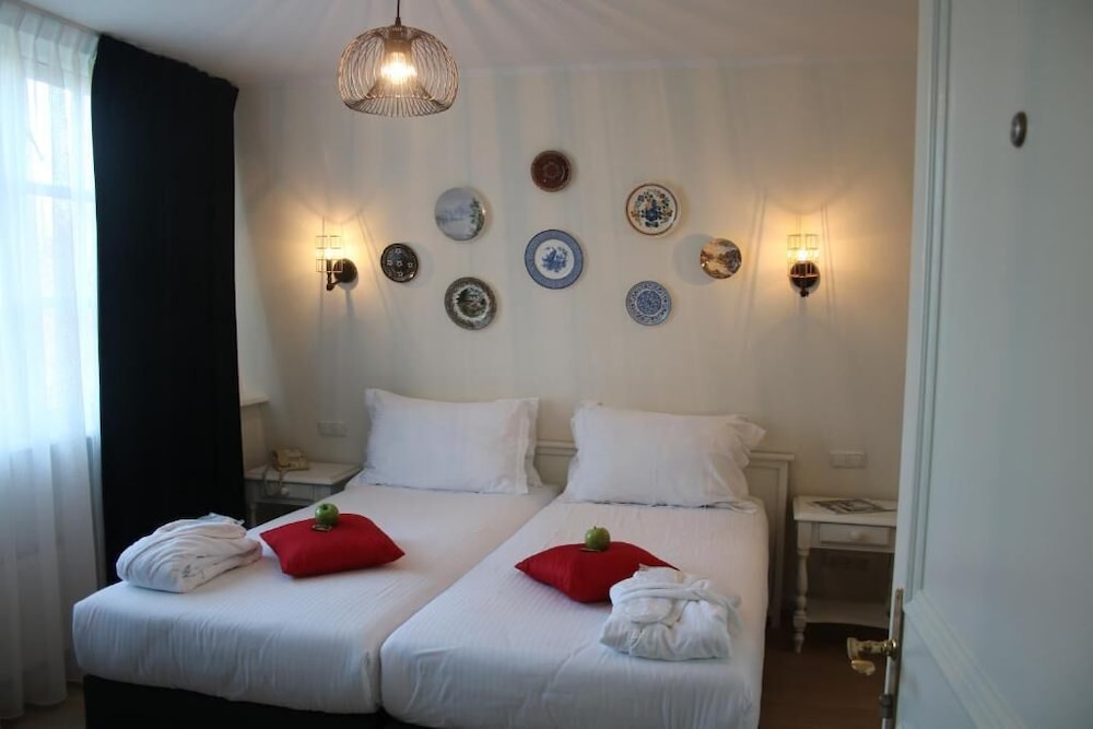 Alp de Veenen Hotel 12/50