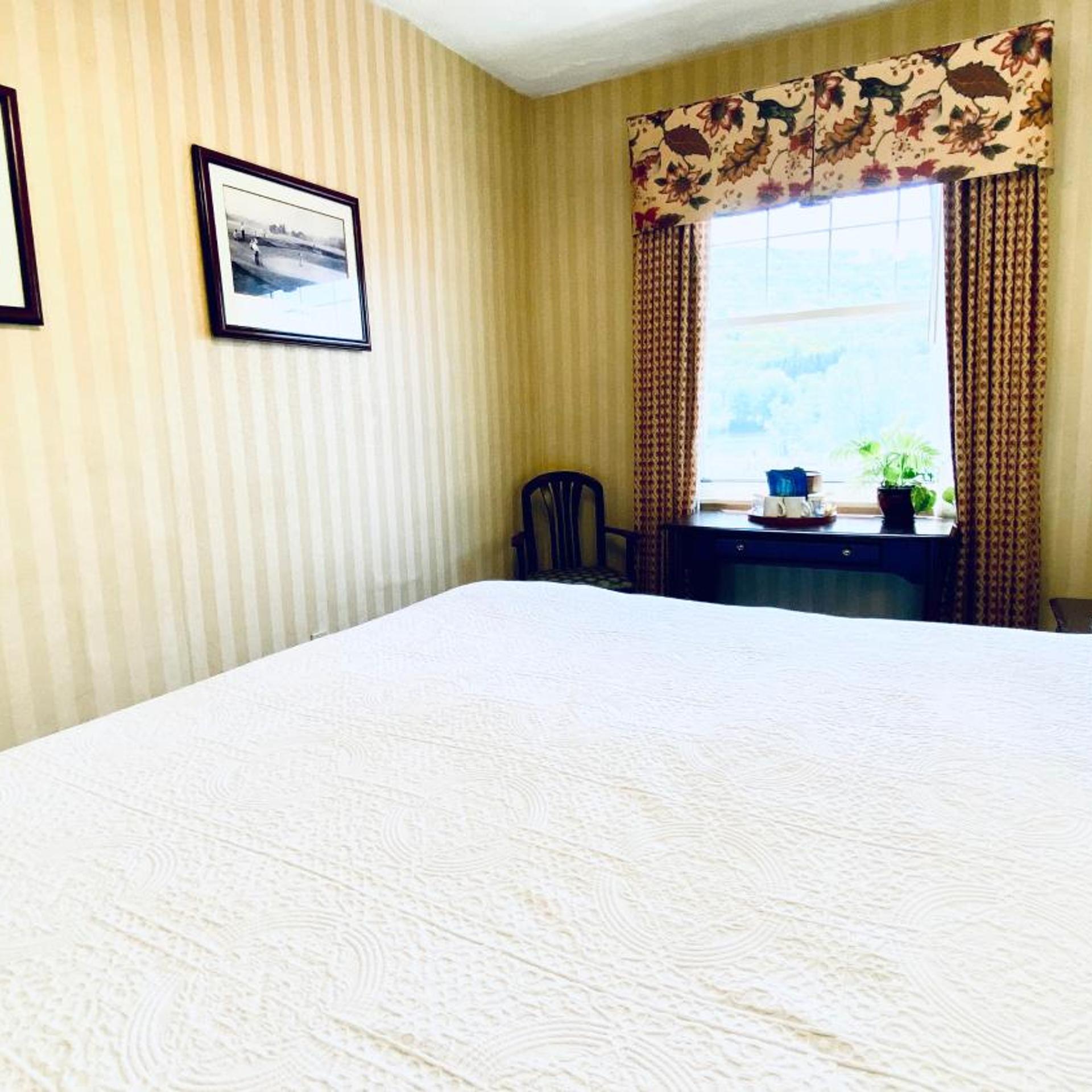 غرفة بسرير كينج بإطلالة على النهر، The Shawnee Inn And Golf Resort 5/10