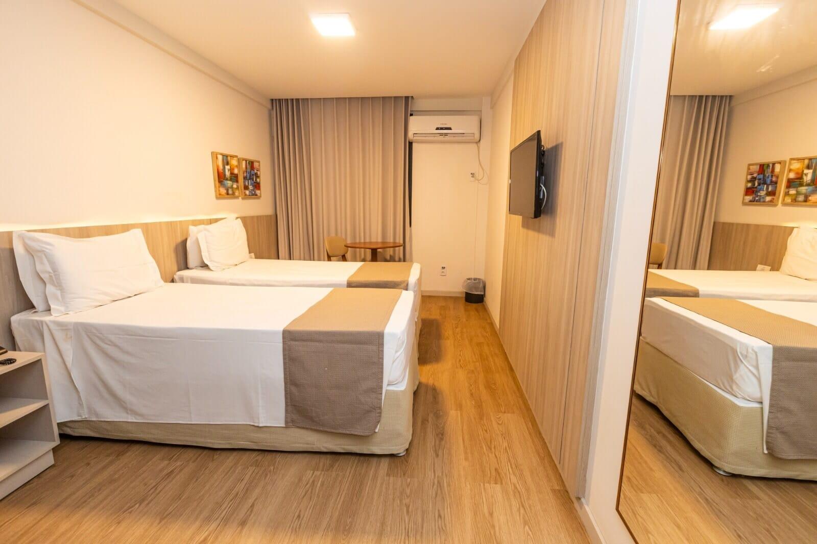Superior, Twin Beds, Resident View