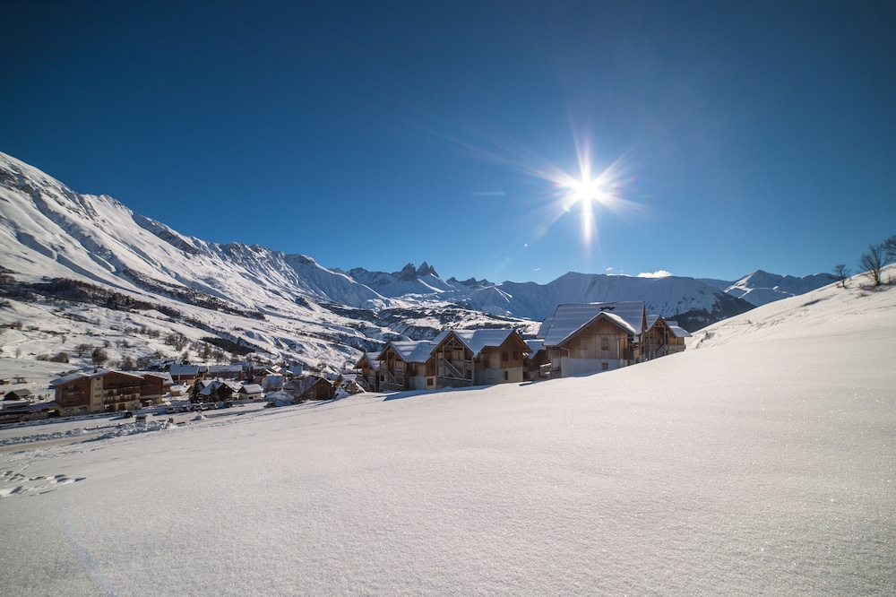 Le Hameau Des Aiguilles 47/50