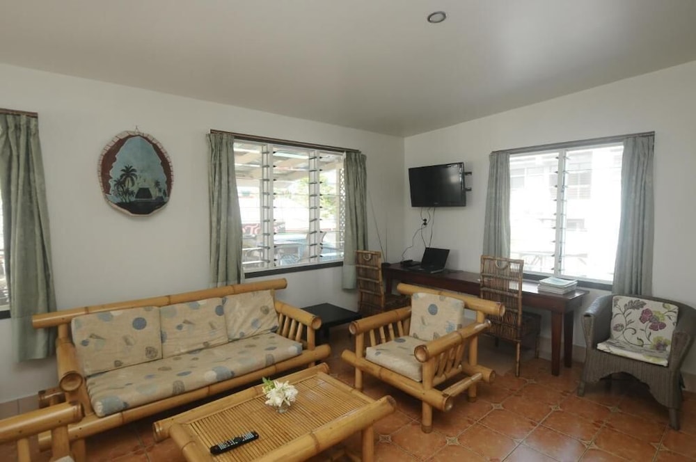 Talofa Inn 27/50