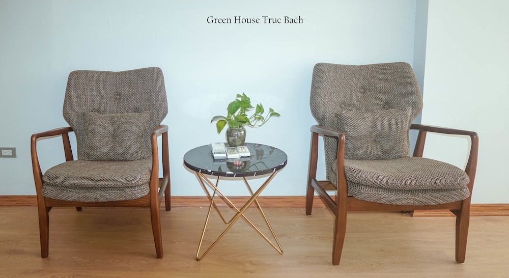 Green House Service Apartment 30/46