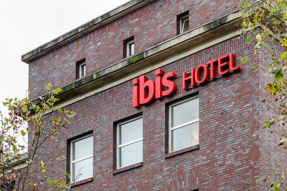 Ibis Dusseldorf Hauptbahnhof 6/67