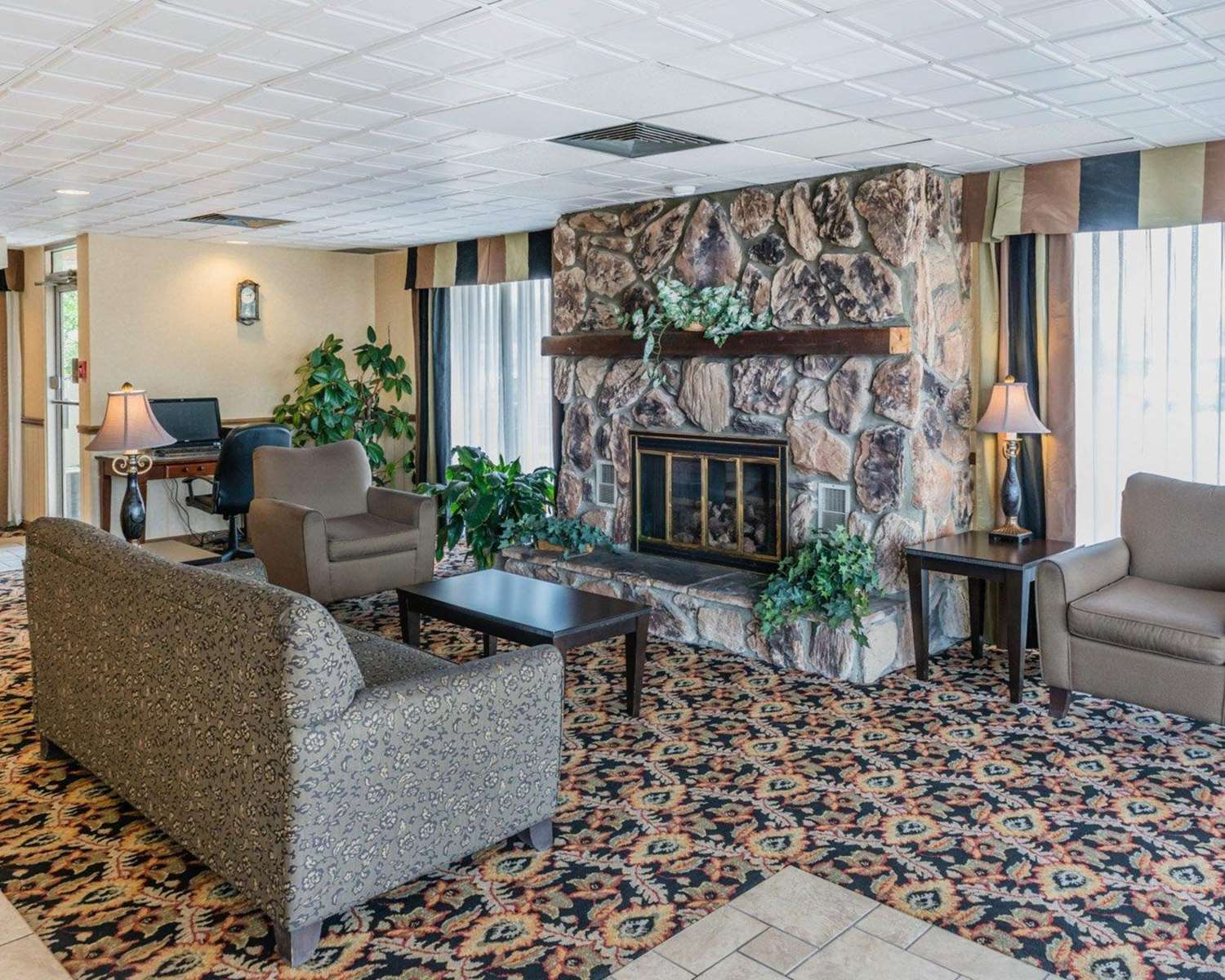 Rodeway Inn Mercer I-80 6/8