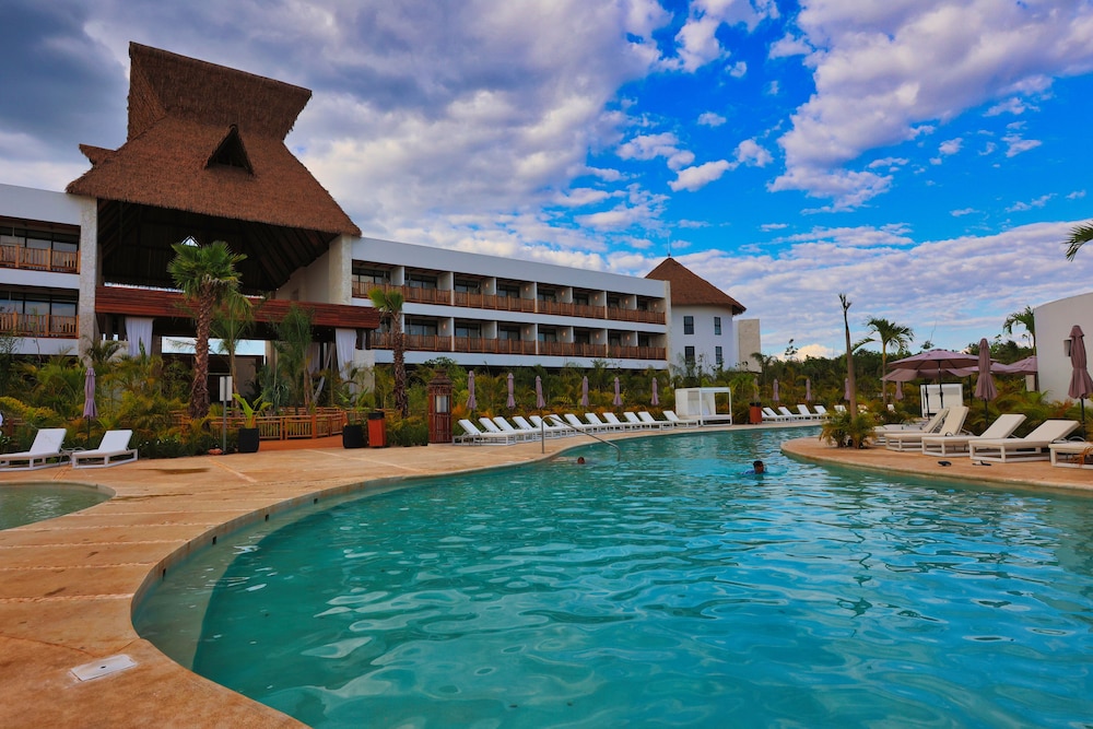 Hotel Mundo Maya Nuevo Uxmal 5/50
