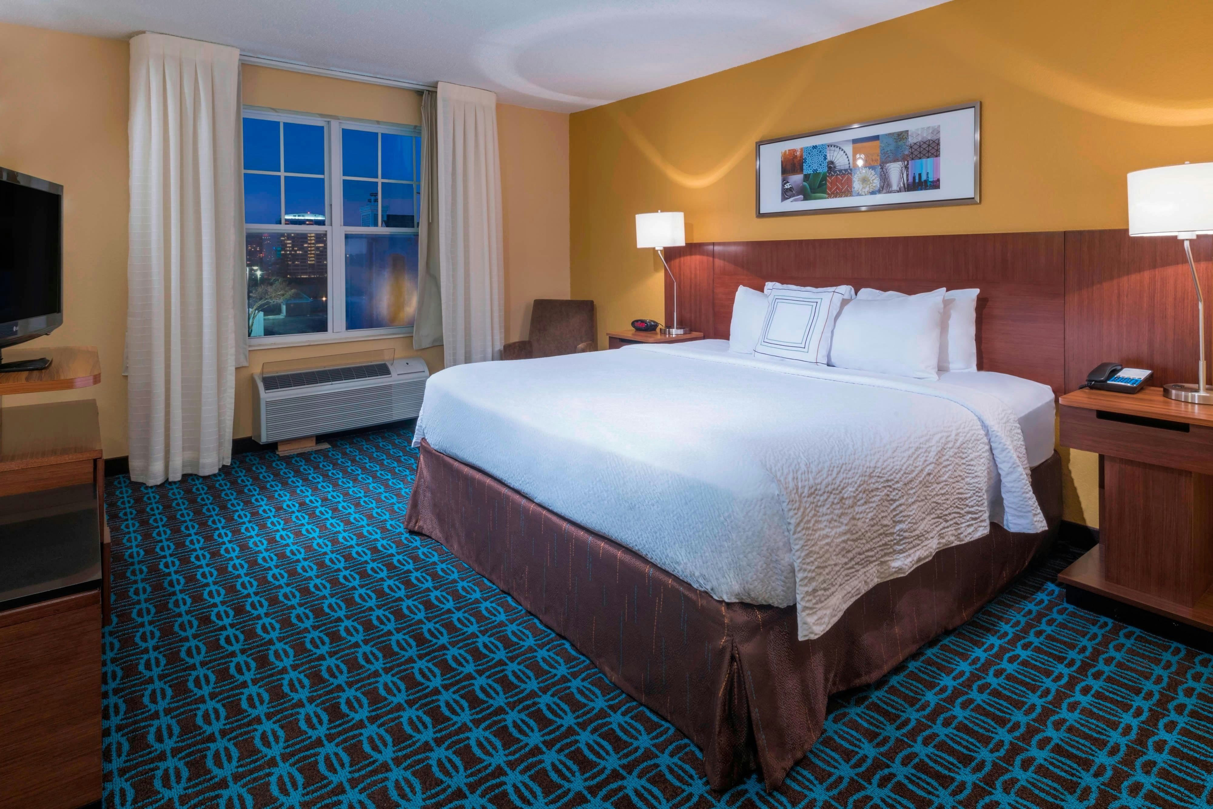 Fairfield Inn Kansas City Downtown Union Hill By Marriott 12/40