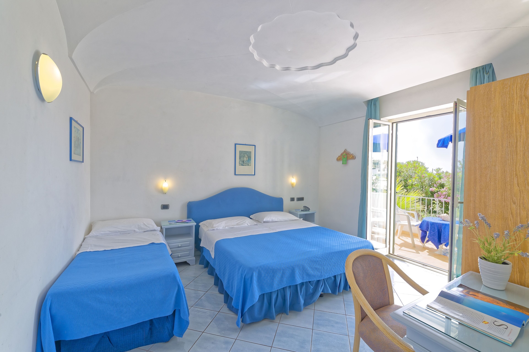 ROOM, DOUBLE OR TWIN BED, SEA VIEW, BALCONY