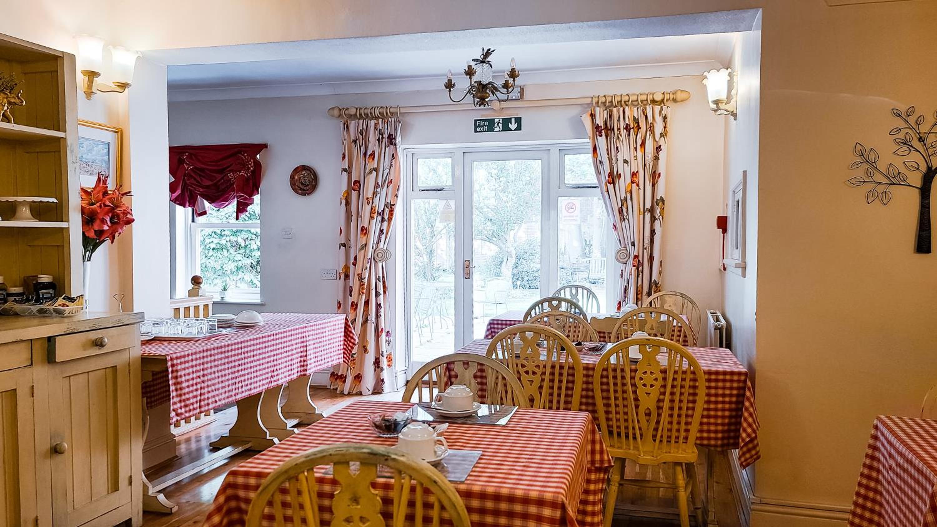 Pickwicks Guest House 15/29