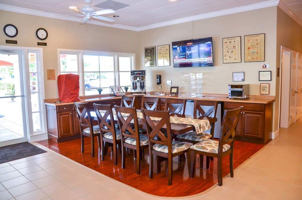 Gulfcoast Inn Naples 31/42