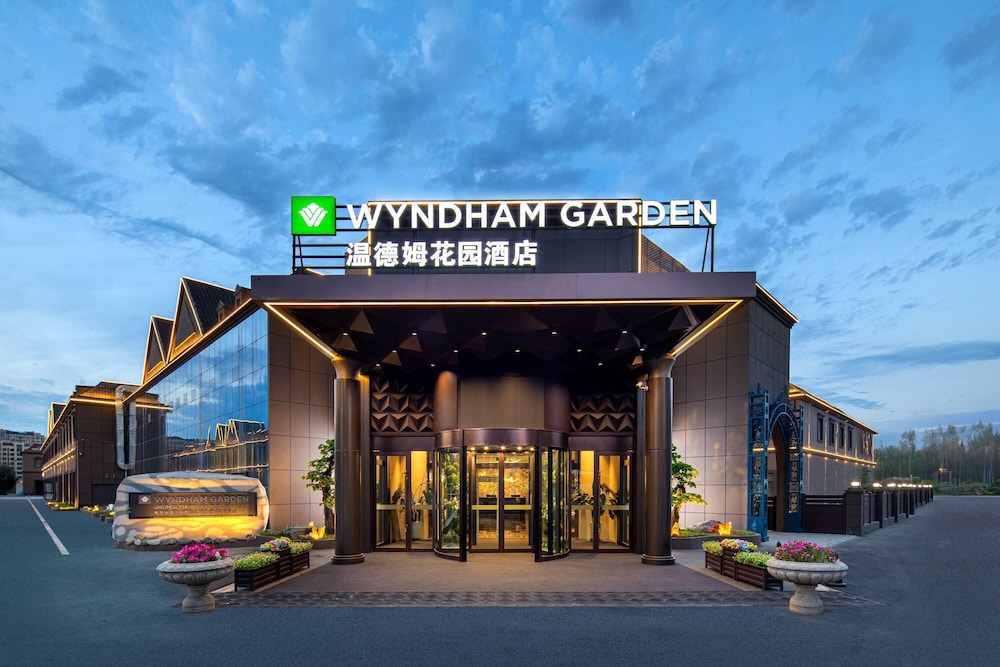 Wyndham Garden Urumchi Tianshan International Airport 1/18