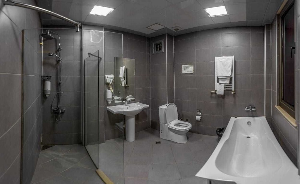Hotel Diplomat Suites 43/44