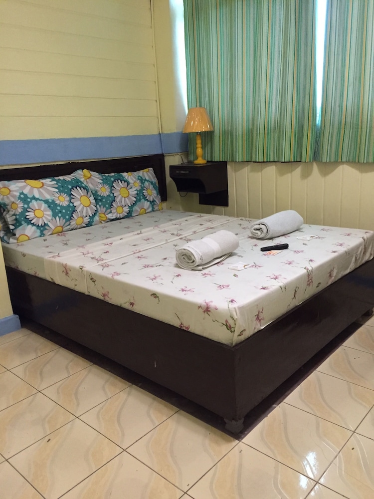 Hayward Travel Inn 29/55