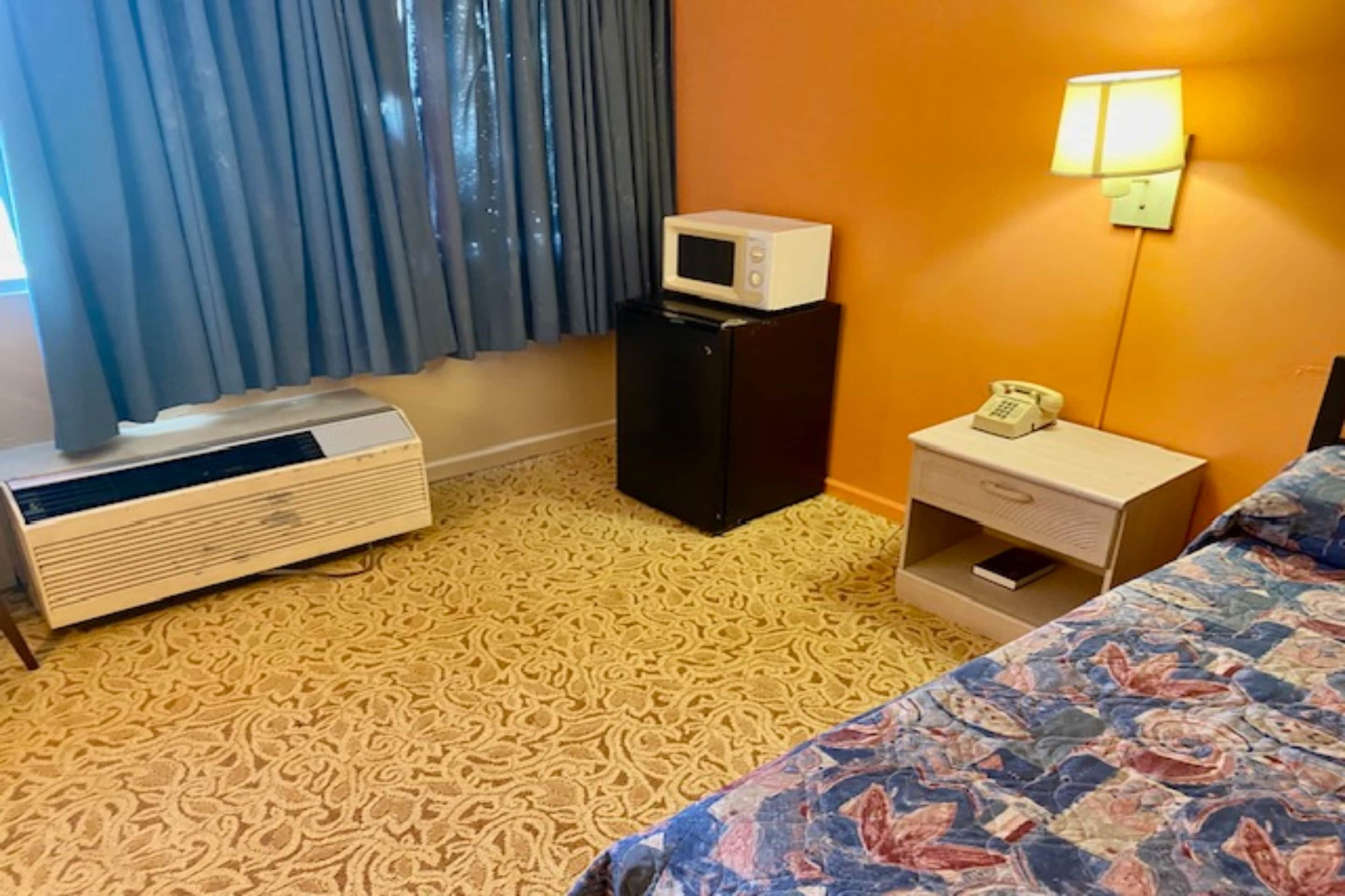 Red Carpet Inn & Suites Lima 49/64