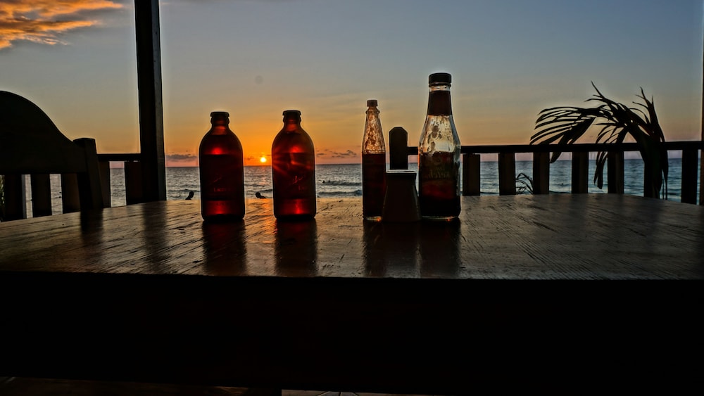 JAMAICA TAMBOO RESORT 19/23