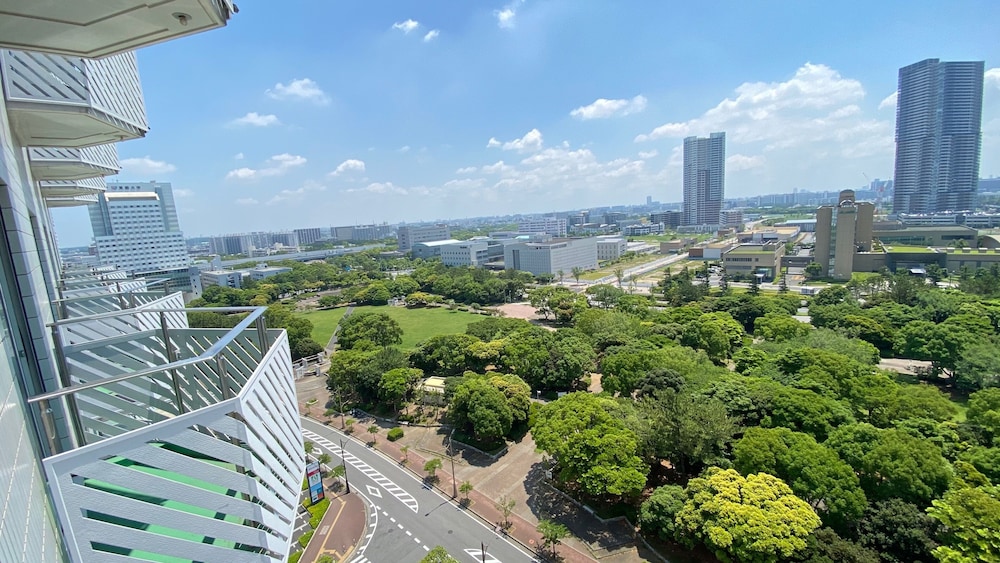 Hotel Springs Makuhari 61/67