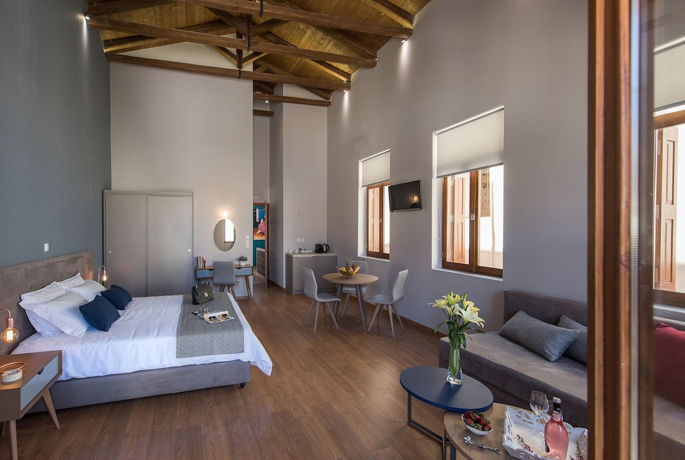 Bluebell Luxury Suites 21/42