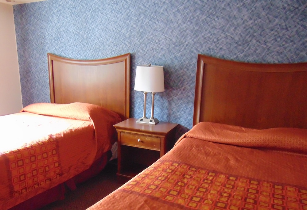 La Mirage Motor Inn 18/36