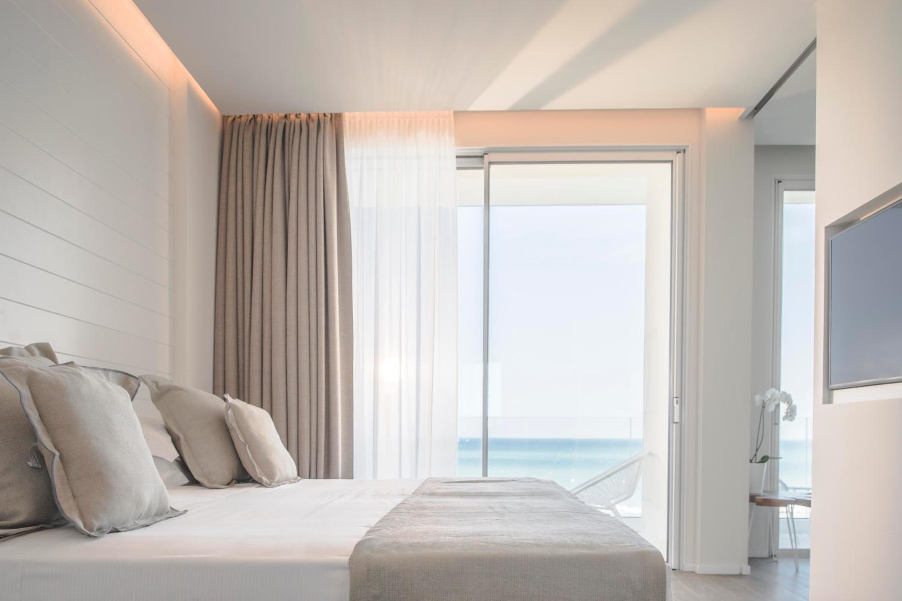 Deluxe, Suite, Sea View