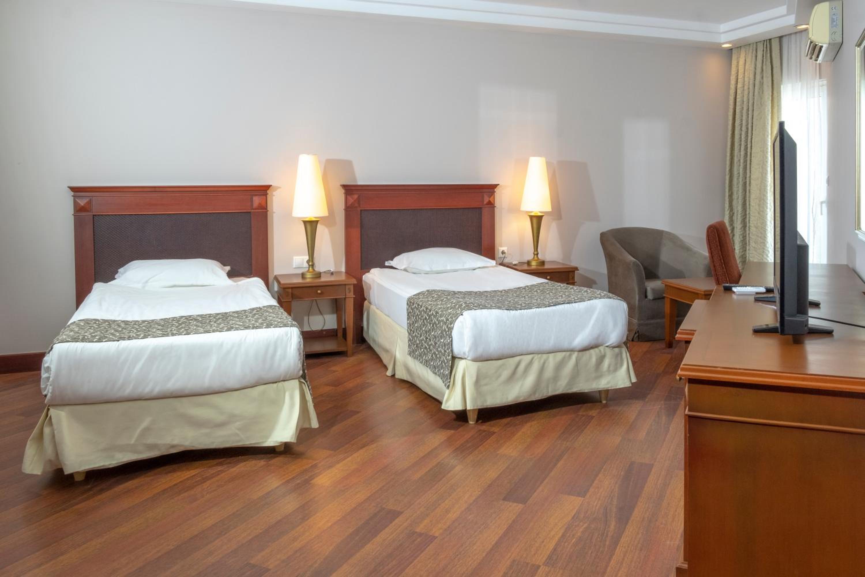 Bodrum Holiday Resort & Spa 28/78