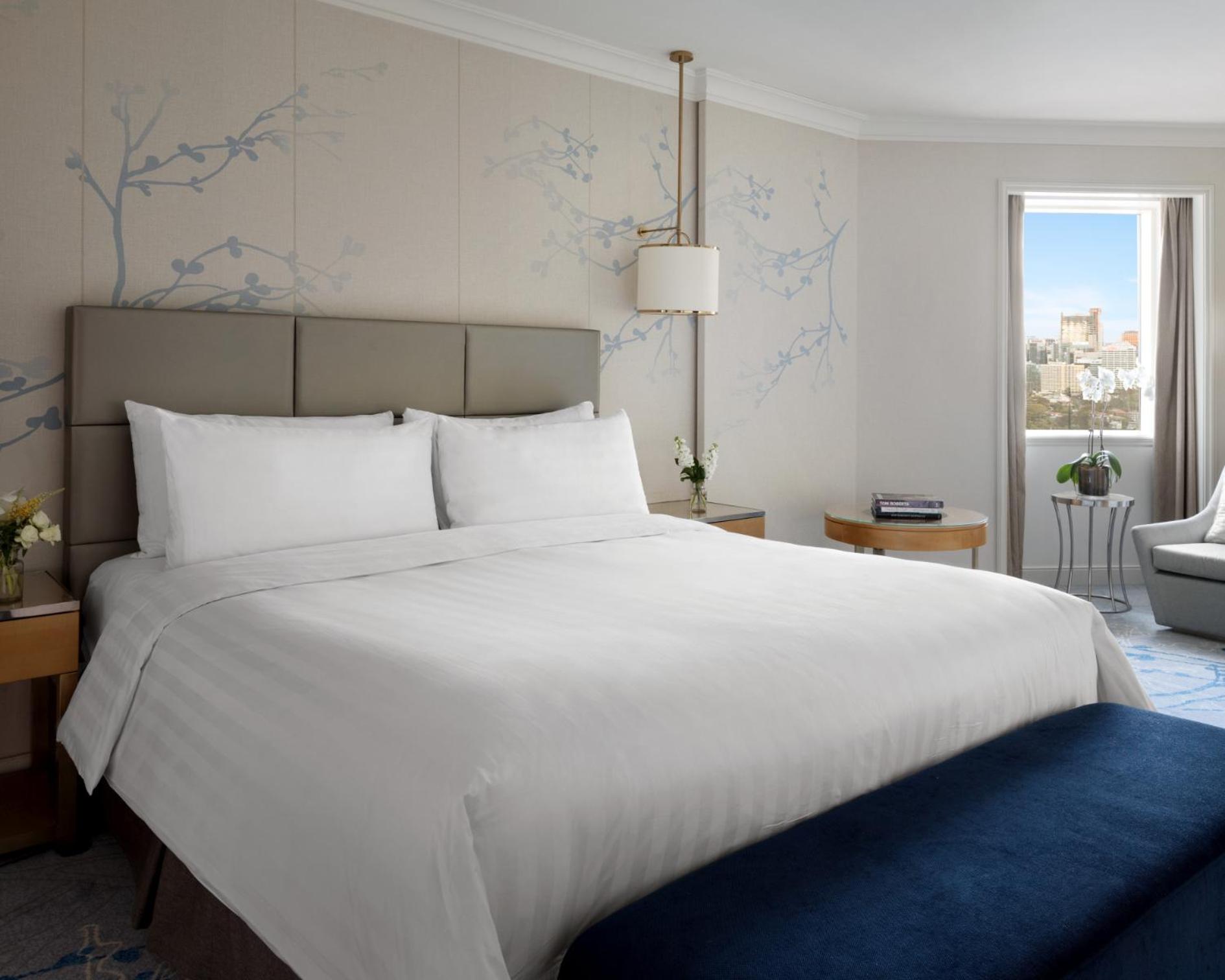 Horizon, Tower, Suite, Club Lounge Access