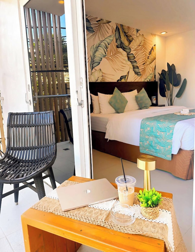 Jonys Boutique Hotel 52/58