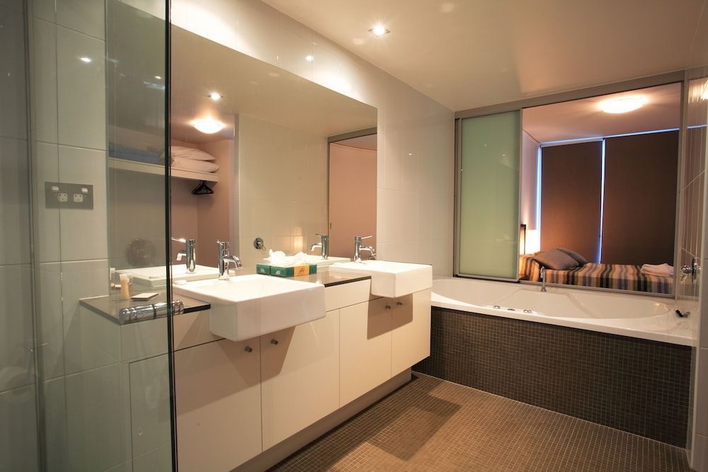 C Bargara Resort 64/73