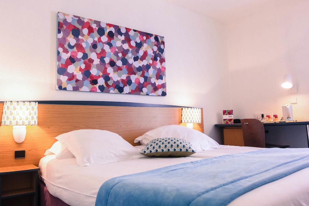 Hotel Paris Louis Blanc - Gare du Nord, Paris 10 16/67