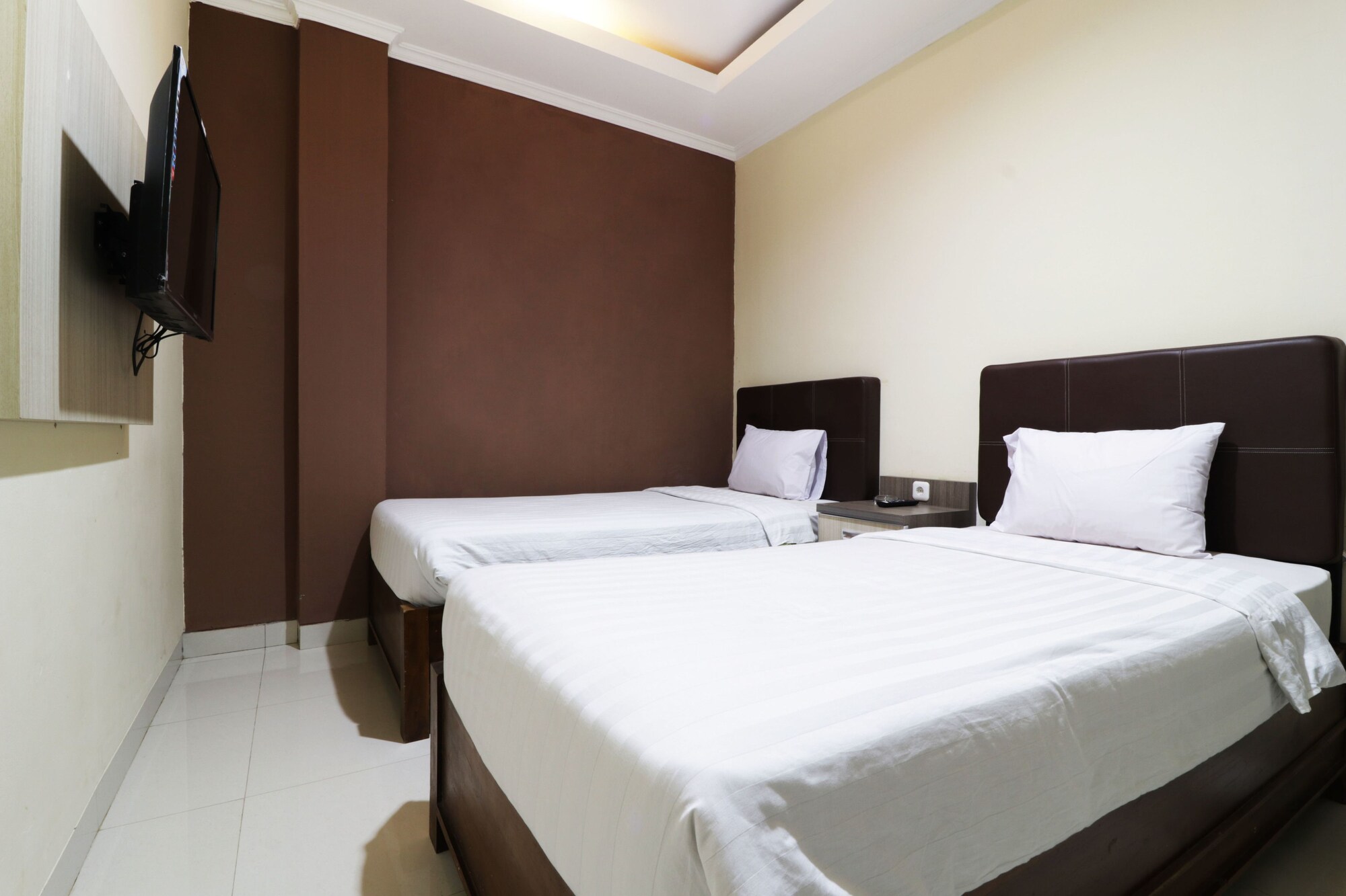 Superior 2 Adults, Hotel Istana Bungur 4/5