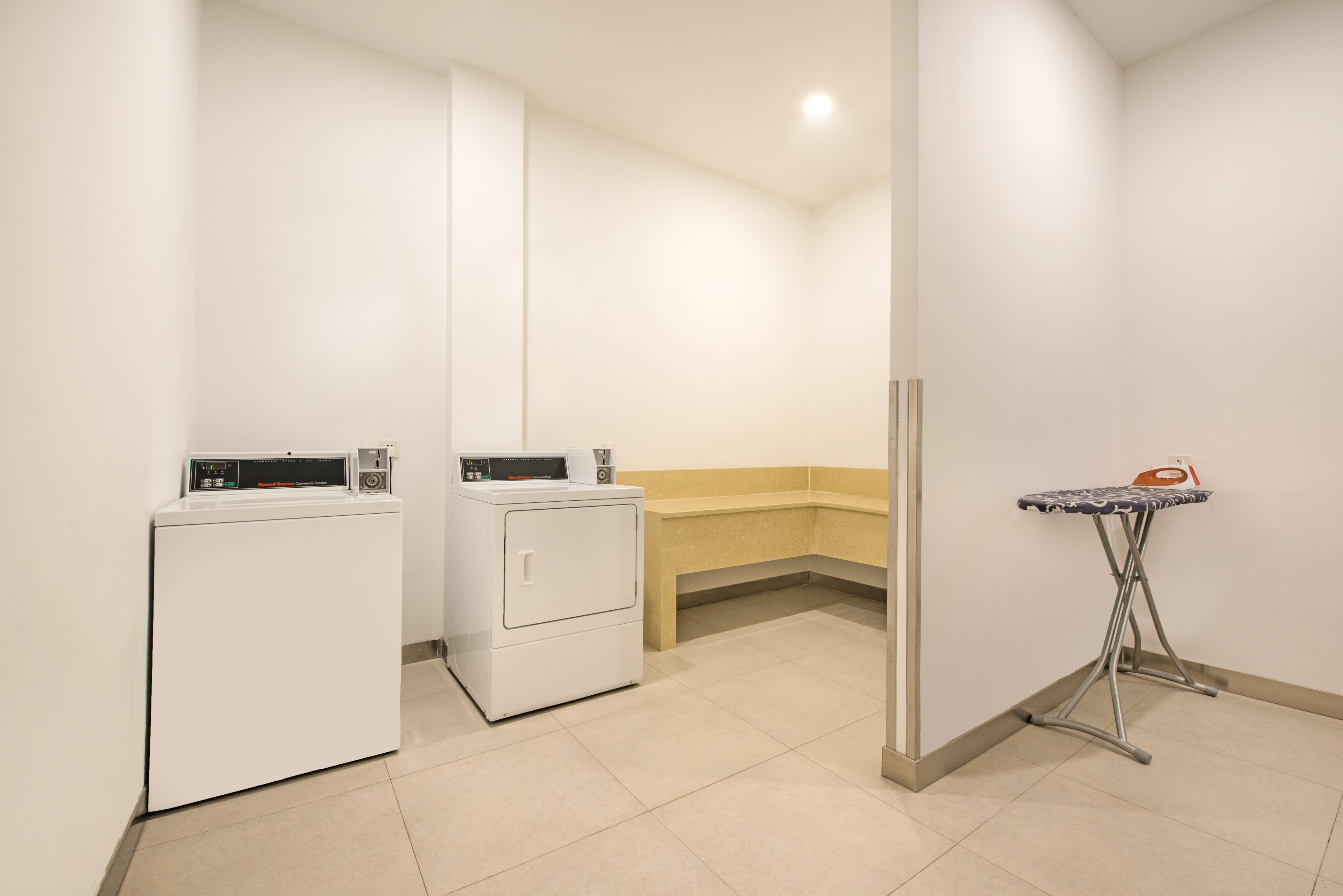 Holiday Inn Express BAOJI CITY CENTRE 14/25