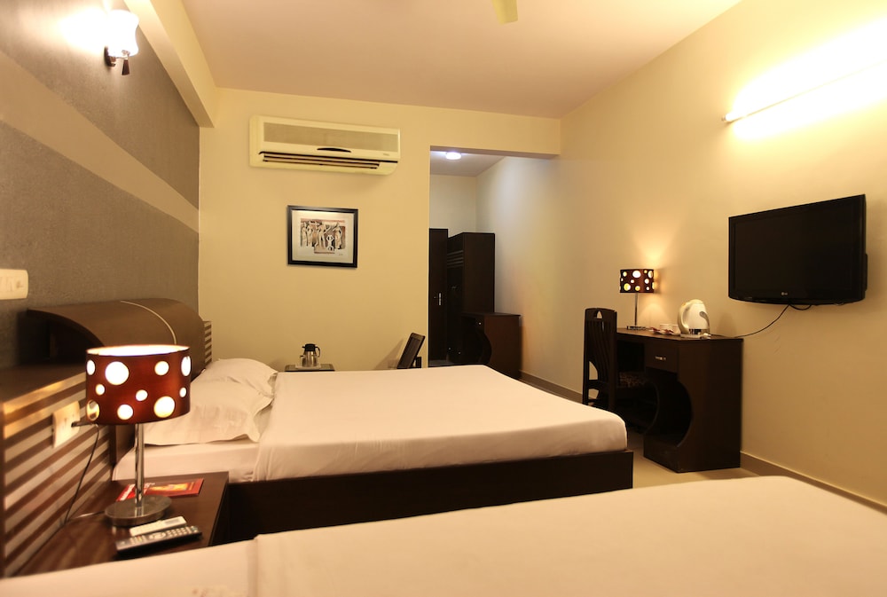 HOTEL AIRPORT CITY 33/56
