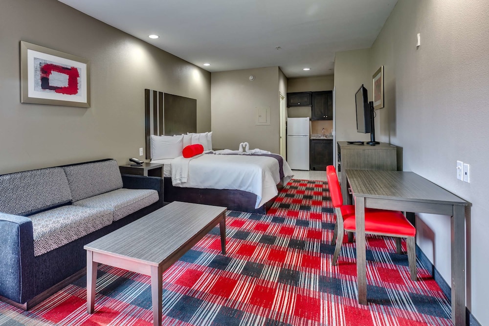 Americas Best Value Inn and Suites IAH Airport North 27/30