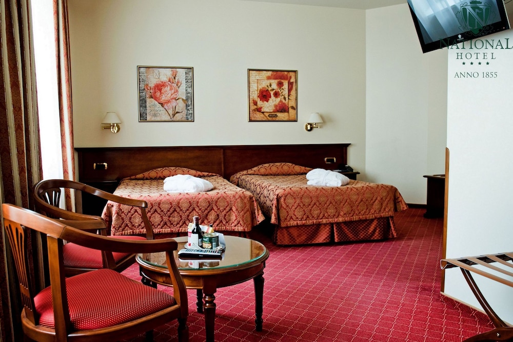 National Hotel 33/50