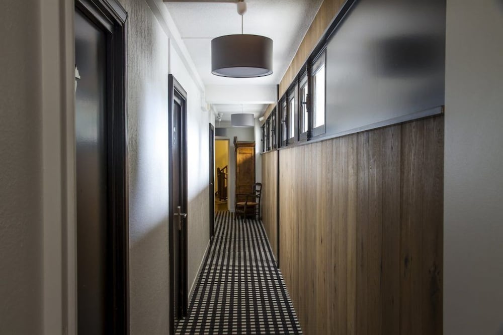 Hotel Mir 13/50
