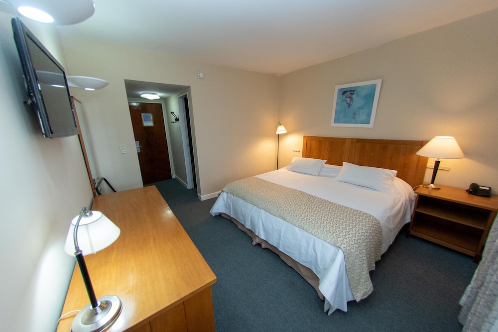 Canal Beagle Hotel 17/66