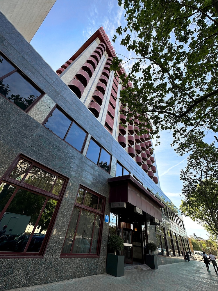 Hotel Turia 73/79