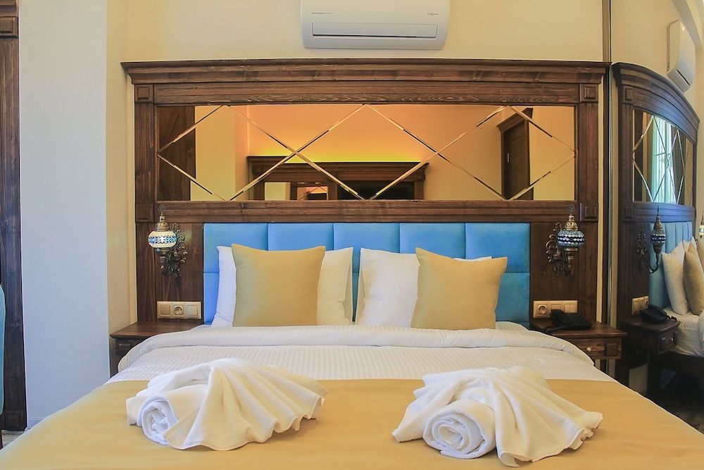 Reis Royal Hotel 27/80
