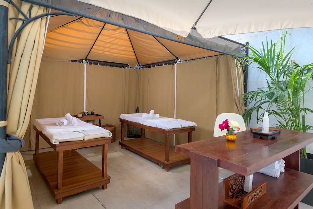 Oceanis Beach Hotel 15/50