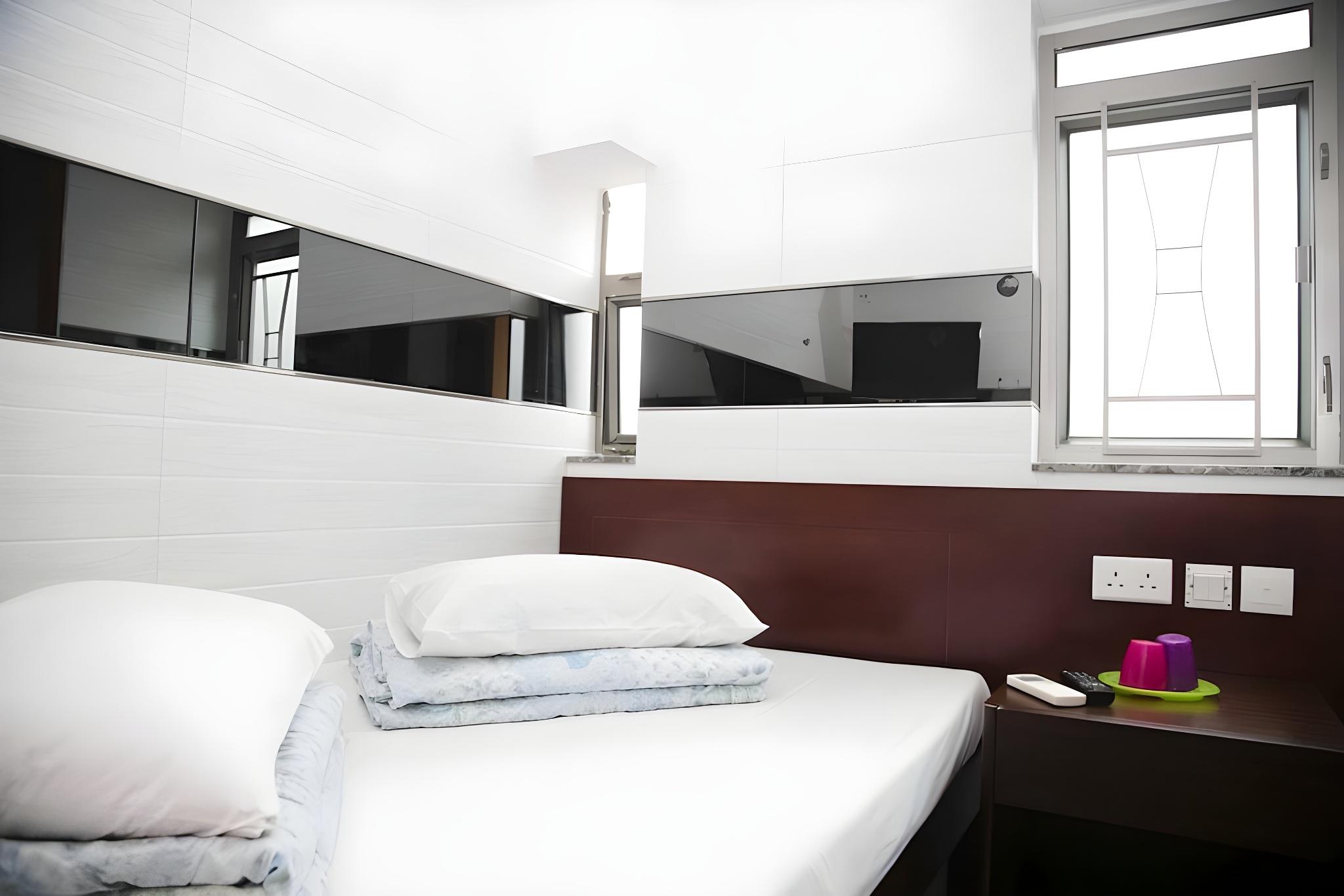 Room, Double Bed