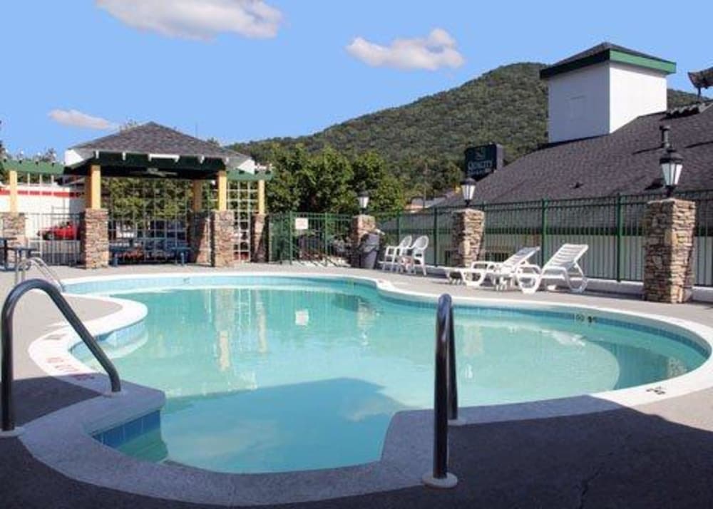 Quality Inn Suites Biltmore East 5/29