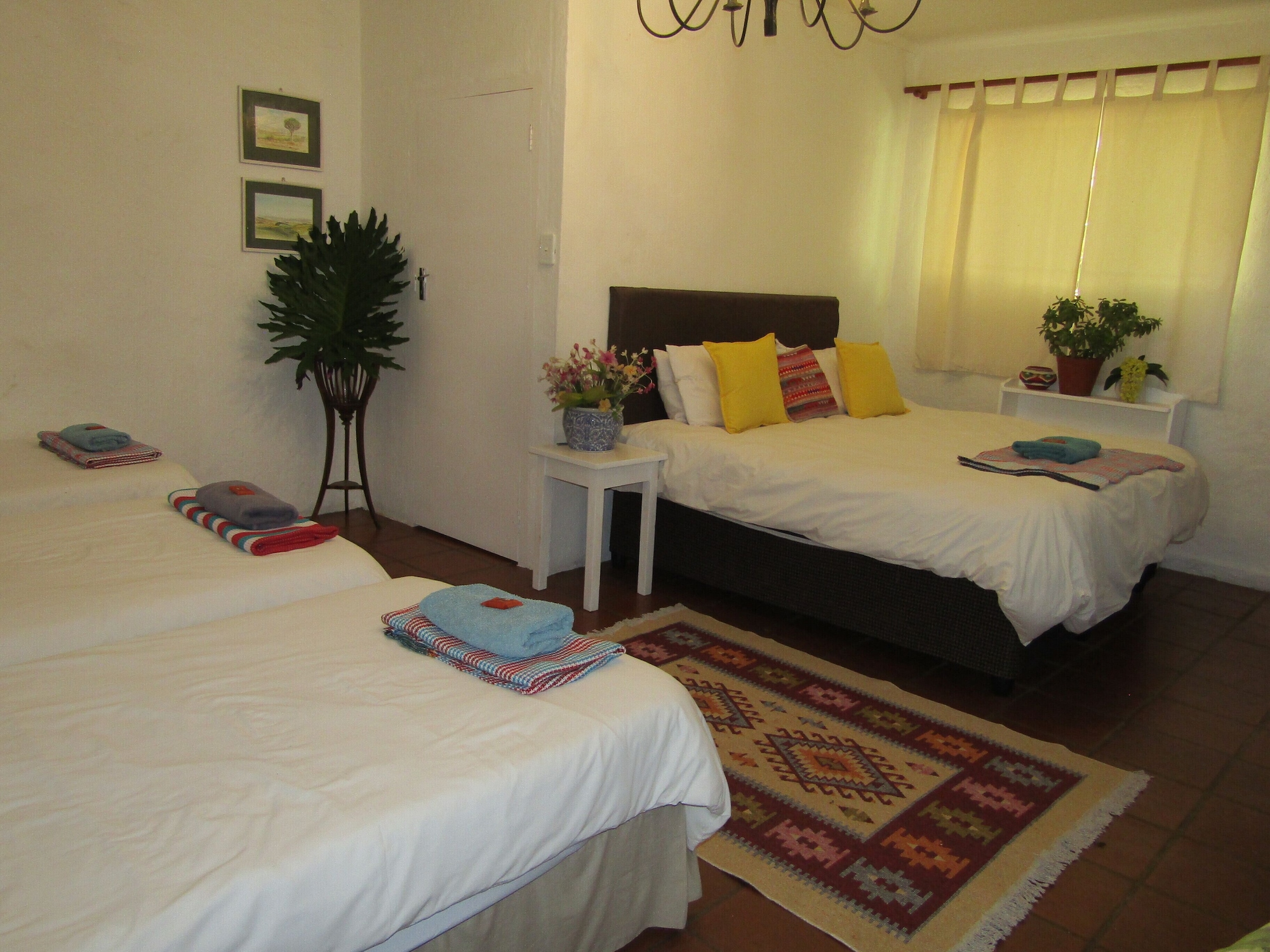 1 BEDROOM, SUITE, COURTYARD AREA