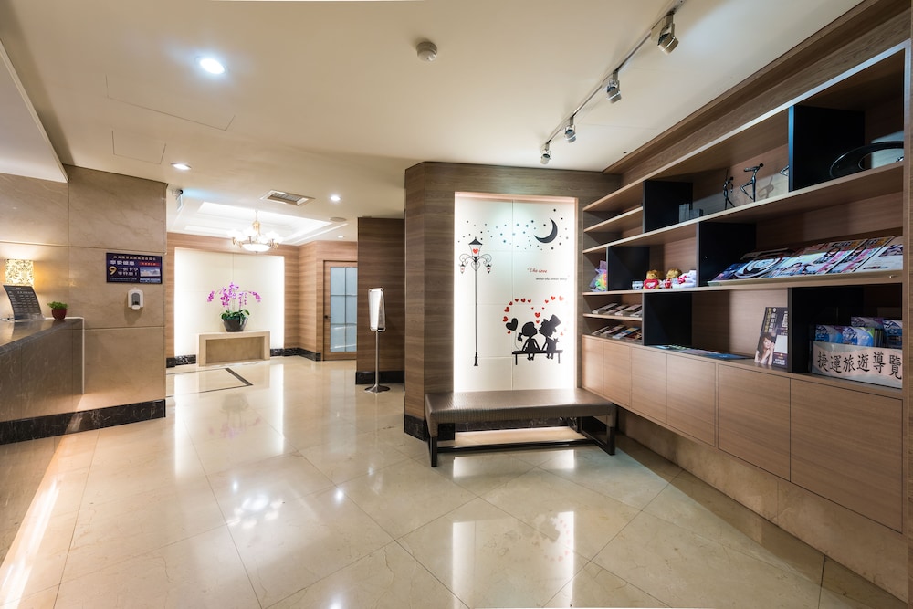 Forward Suites I 16/65