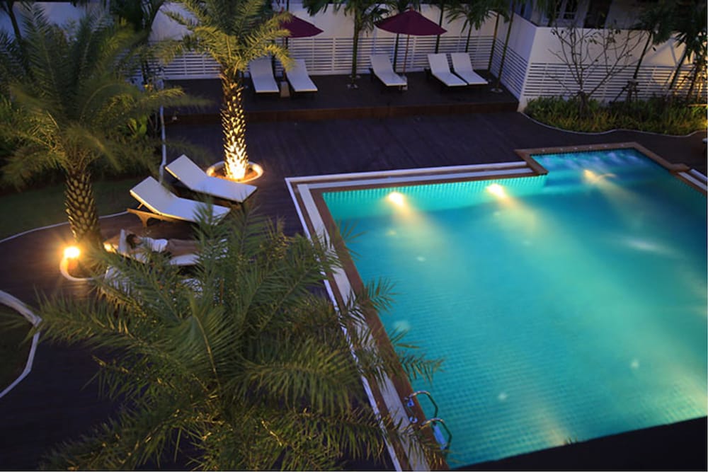 Dee Andaman Hotel 3/34