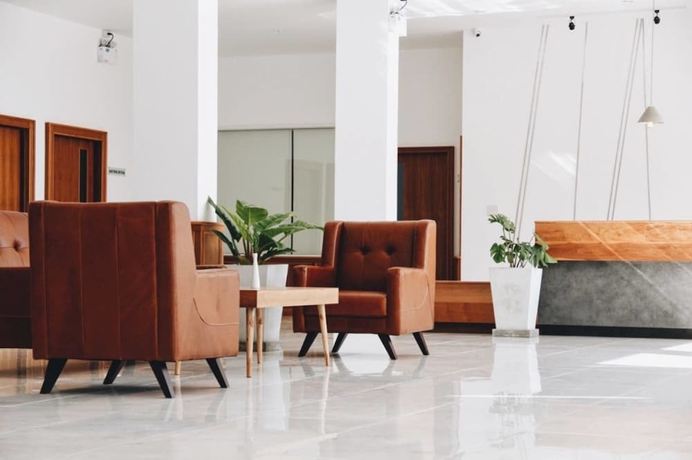 Phukaning Hotel 44/46