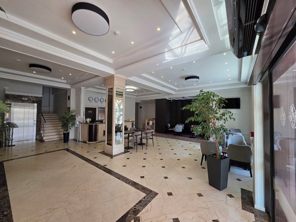 Regency Hotel 9/49