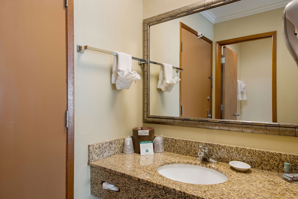 غرفة قياسية بسرير كوين بمطبخ، Best Western Holiday Hotel 10/10