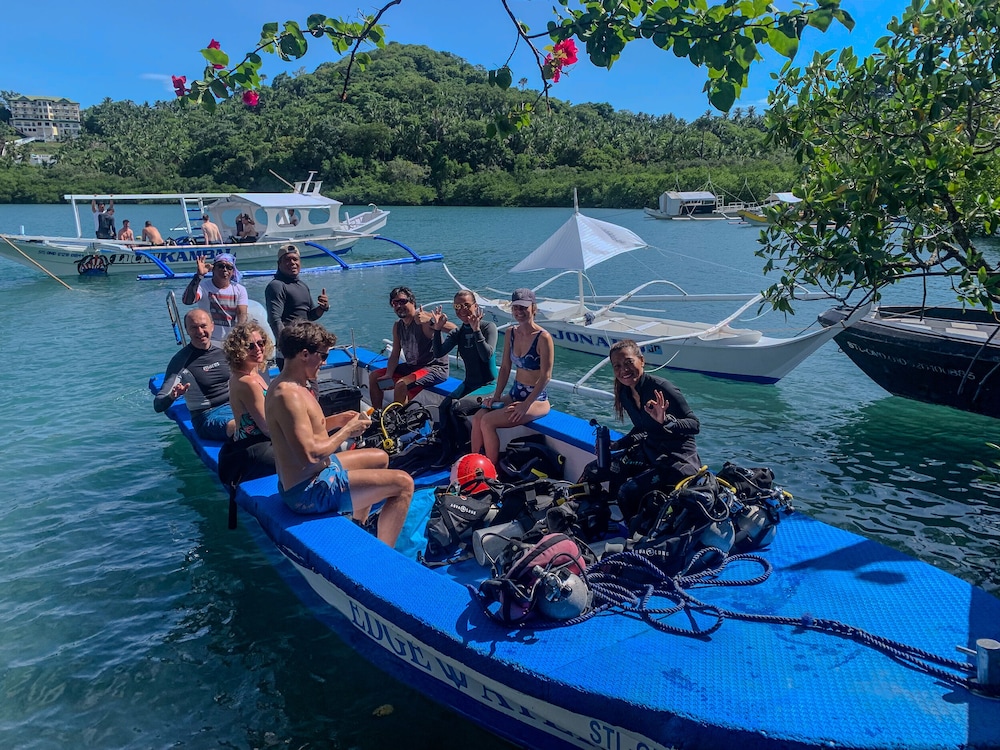 Edgewater Dive & Spa Resort 64/73