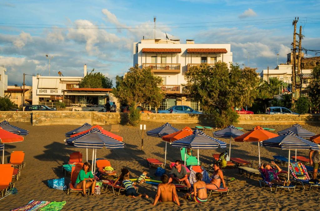Pal Beach Hotel 35/50