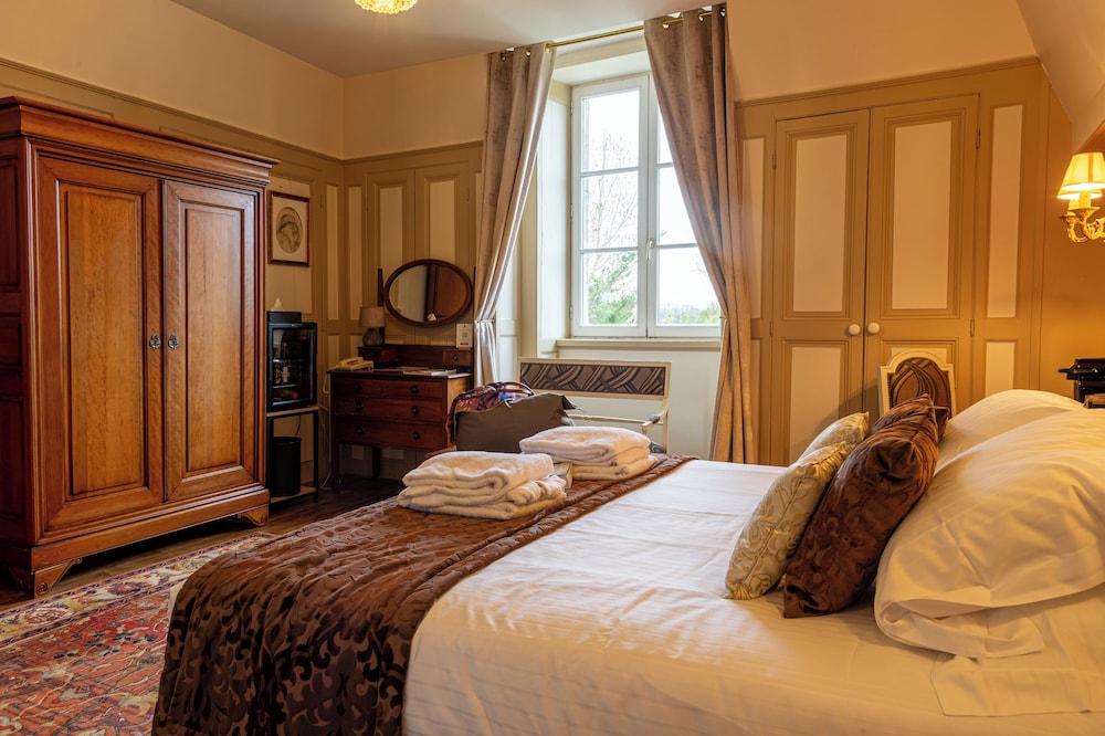 SUPERIOR, DOUBLE BED