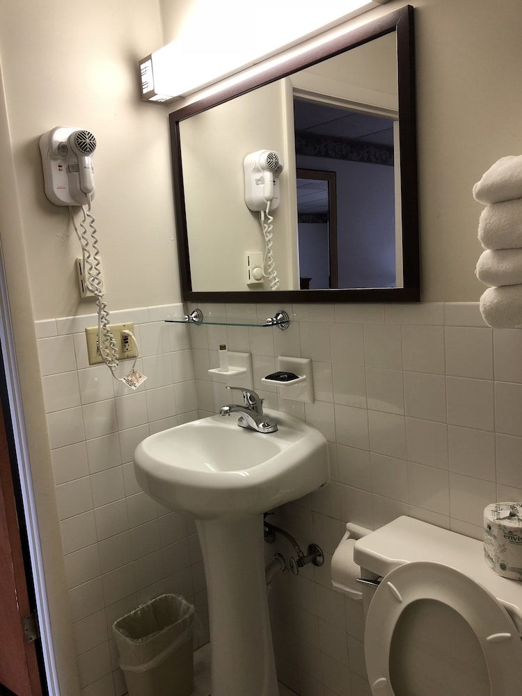 Americas Best Value Inn Palmyra Hershey 23/30
