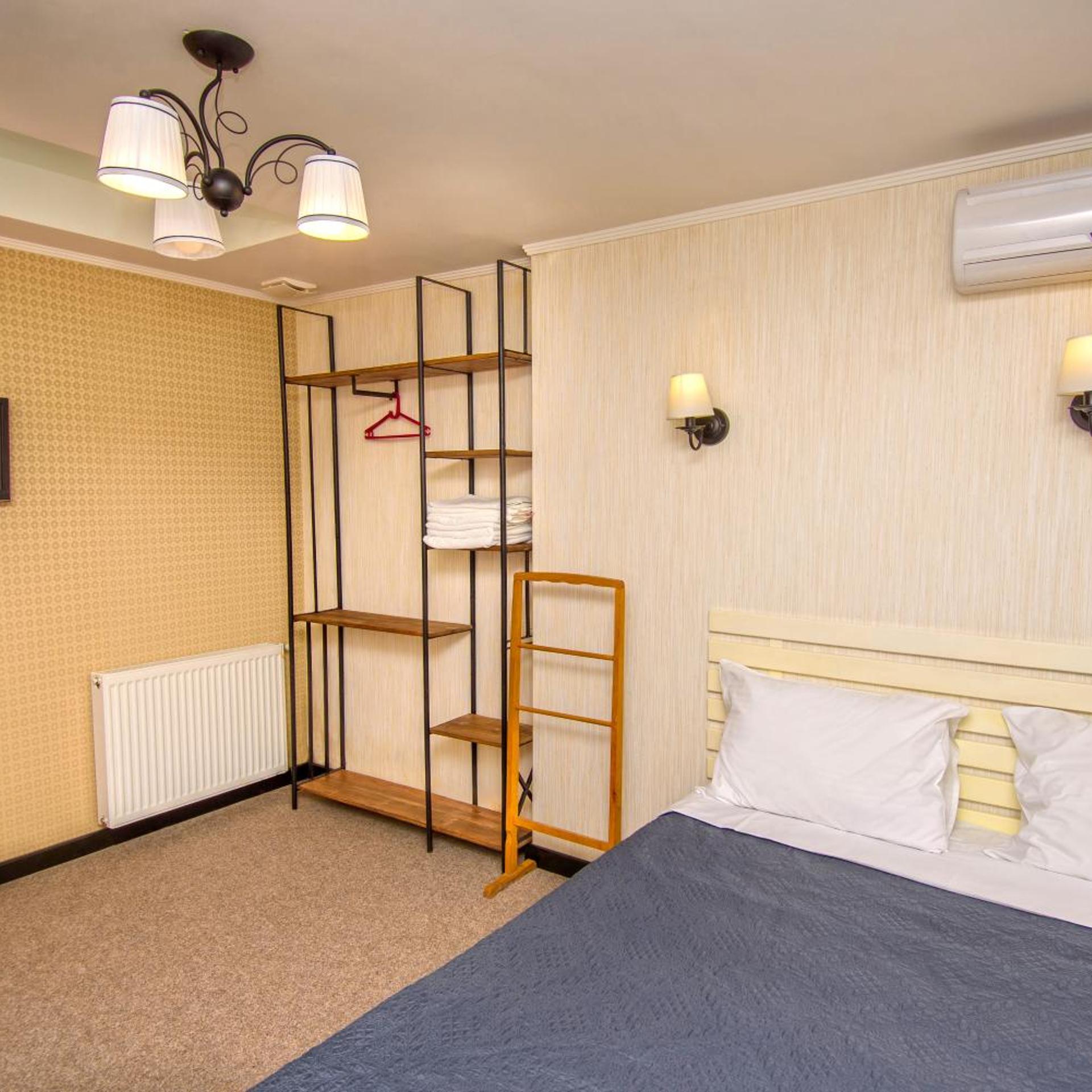 Economy, Double Bed